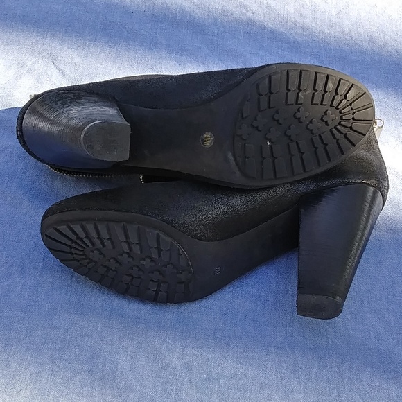 Michael Kors distressed heeled booties - Picture 6 of 8